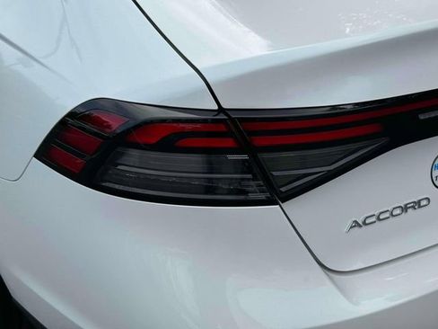 New 2025 Honda Accord SE image 9
