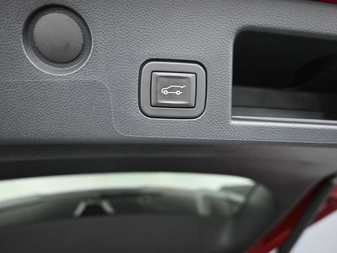 Used 2025 Chevrolet Equinox LT w/ Convenience Package II AWD/4WD image 12