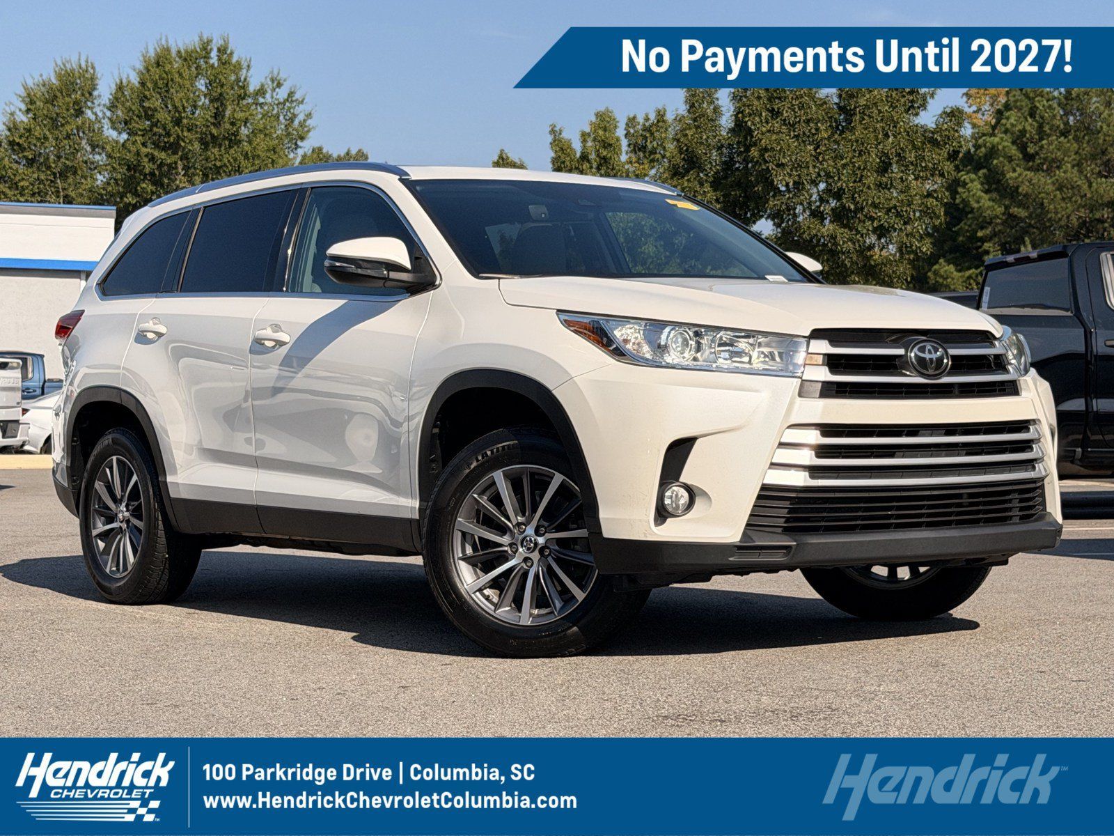 Used 2019 Toyota Highlander XLE FWD image 1