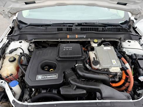 Used 2019 Ford Fusion SE FWD image 35