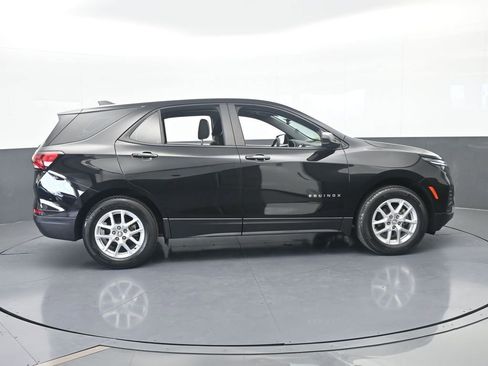 Used 2024 Chevrolet Equinox LS FWD image 7