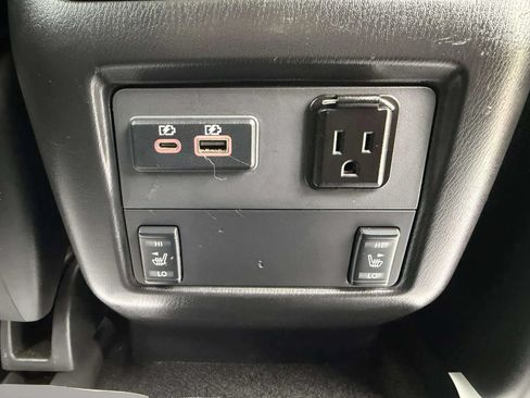 Used 2020 Nissan Pathfinder SL FWD image 33