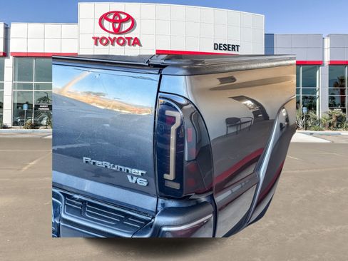Used 2014 Toyota Tacoma PreRunner w/ TRD Sport Package RWD image 7