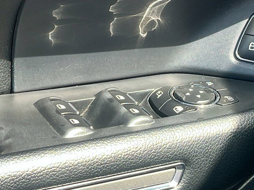 Used 2019 Ford Expedition Max XLT w/ Equipment Group 202A RWD image 18
