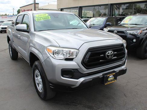 Used 2020 Toyota Tacoma SR w/ SR Convenience Package image 8