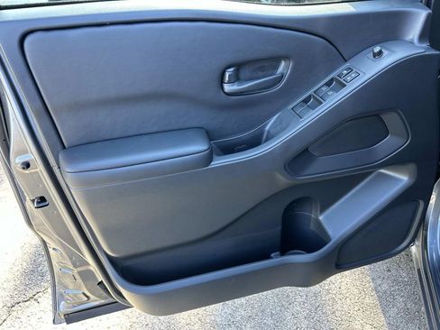 New 2026 Nissan Frontier SV w/ All-Weather Content Package AWD/4WD image 17