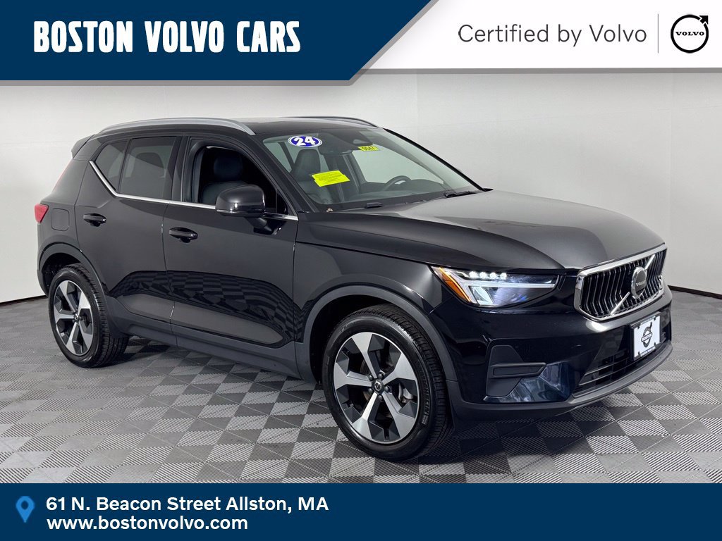 Certified 2024 Volvo XC40 B5 Core AWD/4WD image 1