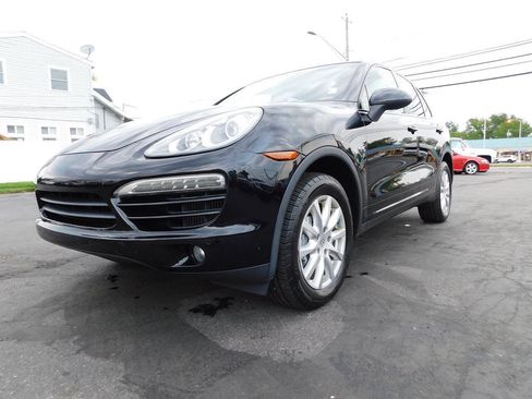 Used 2013 Porsche Cayenne Diesel AWD/4WD image 34