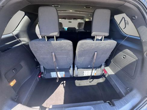 Used 2015 Ford Explorer XLT w/ Equipment Group 201B FWD image 17