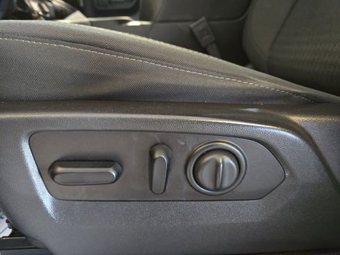 Used 2021 Chevrolet Silverado 1500 LT Trail Boss image 12