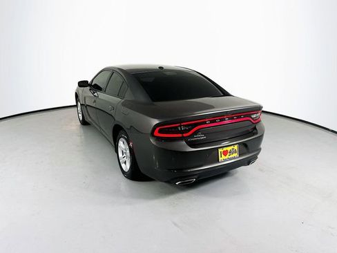 Used 2020 Dodge Charger SXT RWD image 7