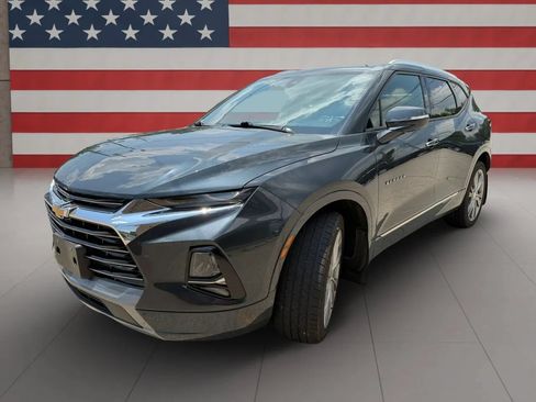 Used 2019 Chevrolet Blazer Premier w/ Sun and Wheels Package AWD/4WD image 3