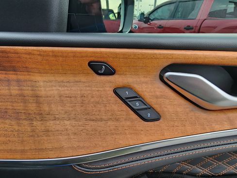 Used 2023 Jeep Grand Cherokee L Summit image 13