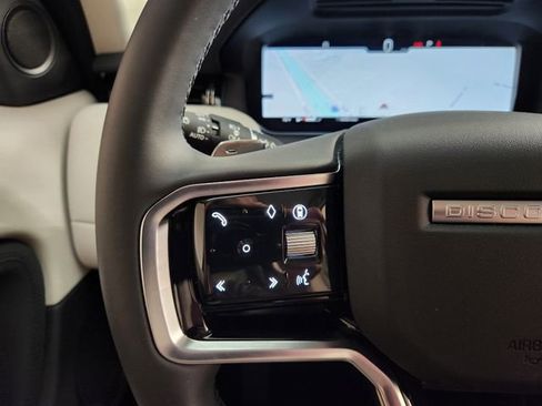 Used 2025 Land Rover Discovery Sport S image 26