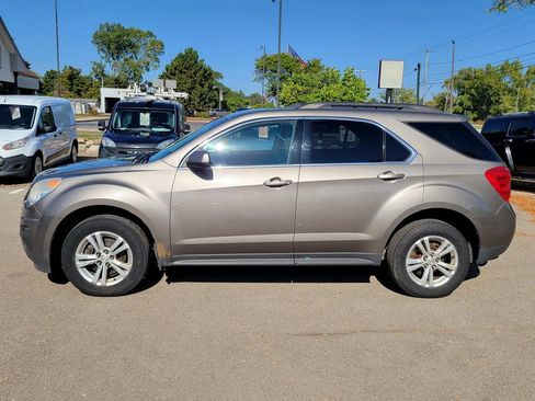 Used 2011 Chevrolet Equinox LT w/ Driver Convenience Package image 8