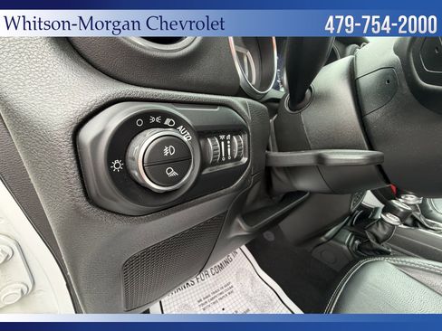 Used 2021 Jeep Gladiator Overland w/ Popular Equipment Package AWD/4WD image 11