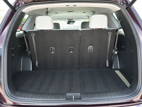 Used 2024 Hyundai Palisade SEL FWD image 34