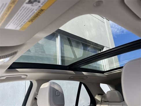 Certified 2024 Mercedes-Benz GLE 450e 4MATIC image 31