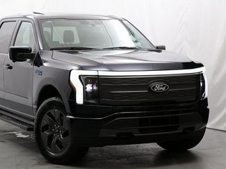 New 2025 Ford F150 Lightning Lariat video 2