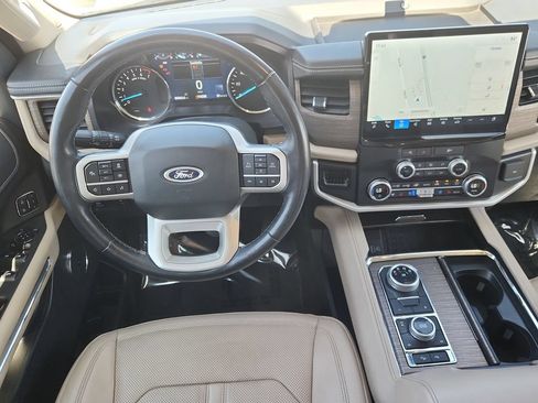 Used 2024 Ford Expedition Limited AWD/4WD image 12