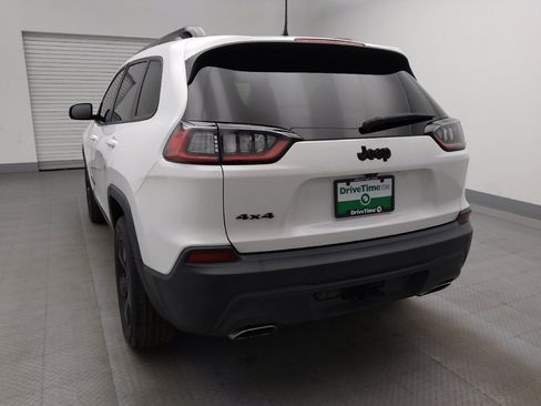 Used 2019 Jeep Cherokee Latitude Plus AWD/4WD image 6