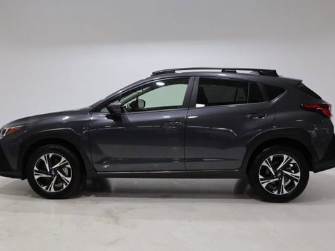 Used 2025 Subaru Crosstrek 2.0i Premium image 4