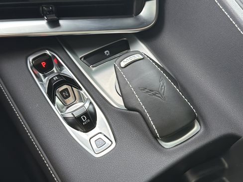 Used 2025 Chevrolet Corvette Stingray Coupe RWD image 18