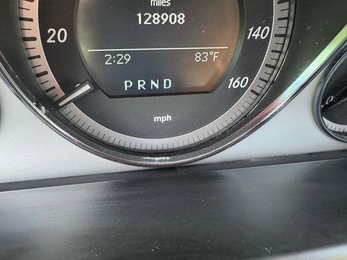 Used 2011 Mercedes-Benz C 300 Sedan image 20