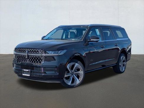 New 2026 Lincoln Navigator L Black Label image 1