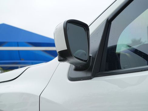 Used 2024 Nissan Frontier PRO-4X w/ Pro Premium Package image 10