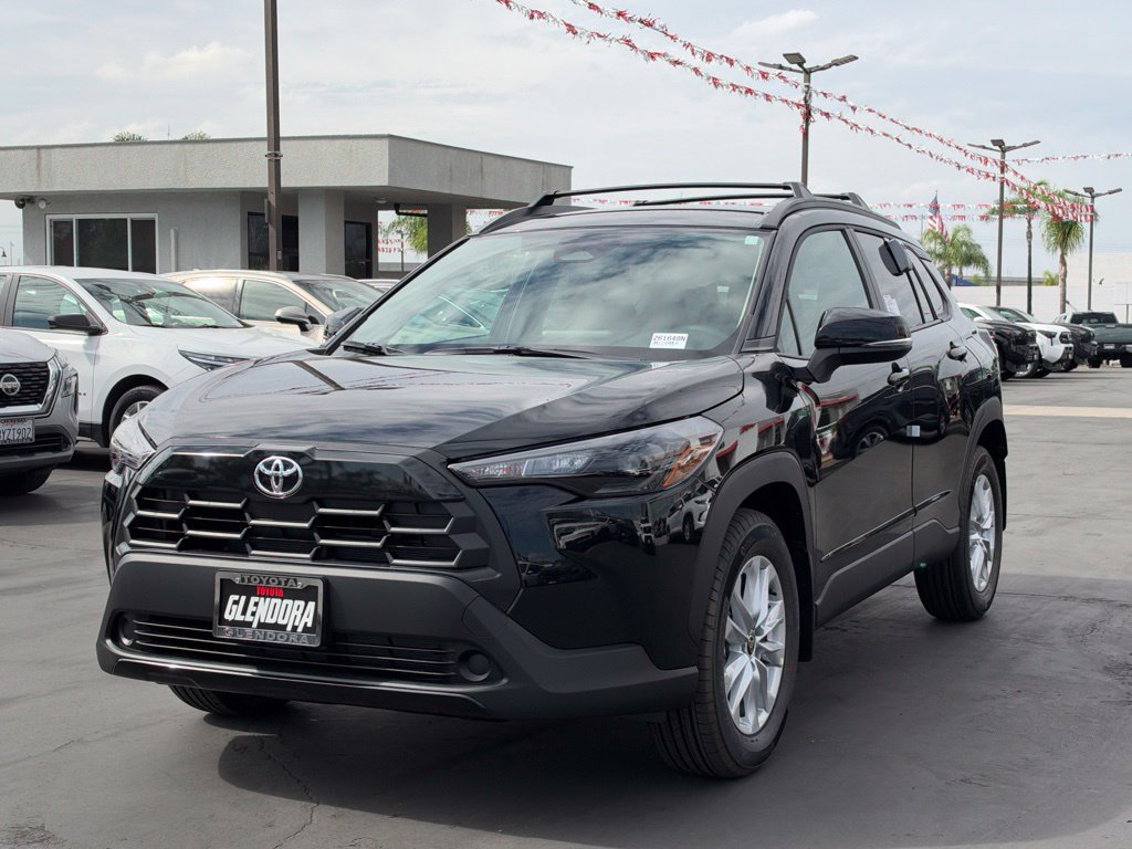 New 2026 Toyota Corolla Cross LE FWD image 4