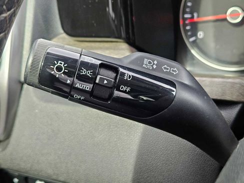 Certified 2023 Kia Sorento EX w/ Panoramic Sunroof Package image 28