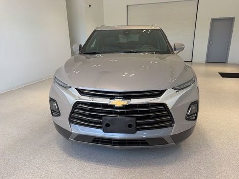 Used 2022 Chevrolet Blazer Premier w/ Enhanced Convenience Package AWD/4WD image 2