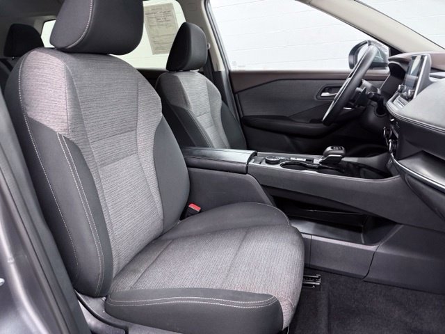Used 2023 Nissan Rogue SV AWD/4WD image 19