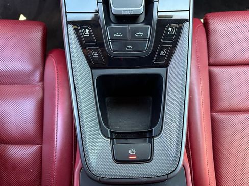 Certified 2023 Porsche 911 Carrera RWD image 30