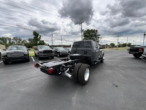 New 2026 RAM 5500 4x4 Crew Cab image 5