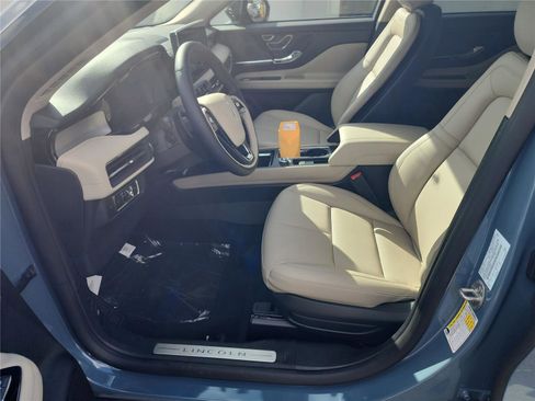 New 2026 Lincoln Corsair Premiere image 13