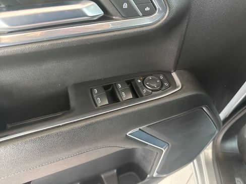 Used 2024 GMC Sierra 1500 SLT image 21