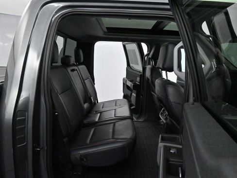 Used 2021 Ford F150 Lariat w/ Max Trailer Tow Package image 33