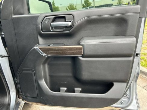 Used 2019 Chevrolet Silverado 1500 LT w/ True North Edition AWD/4WD image 28