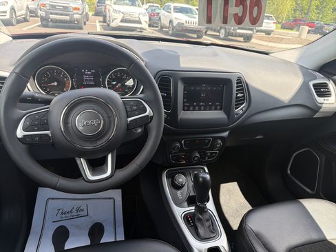 Used 2021 Jeep Compass Latitude AWD/4WD image 29