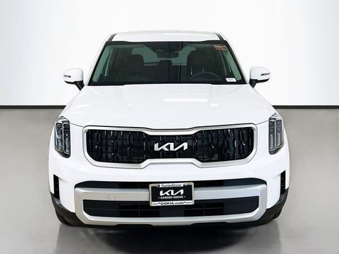 New 2025 Kia Telluride LX image 2