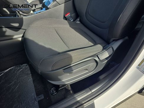 New 2026 Hyundai Tucson SE image 25