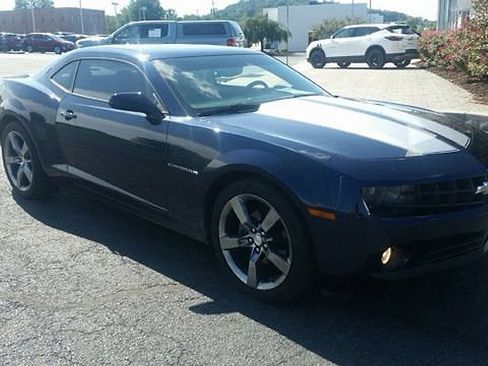 Used 2010 Chevrolet Camaro LT w/ RS Package RWD image 8