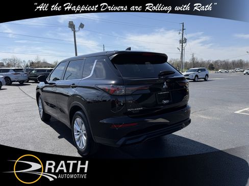 New 2026 Mitsubishi Outlander ES image 7