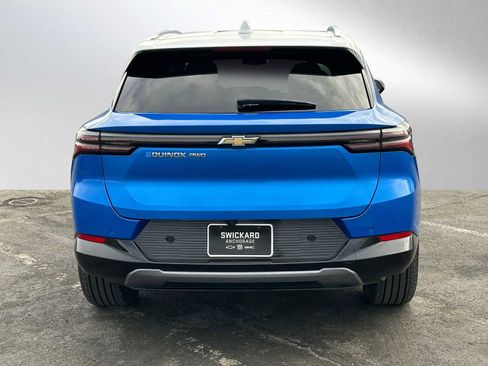 Used 2024 Chevrolet Equinox EV LT image 4