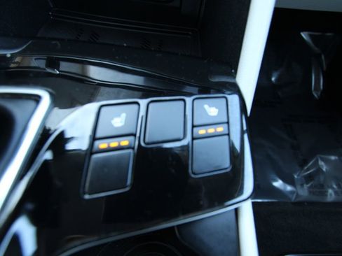 Used 2024 Kia Sportage EX image 26