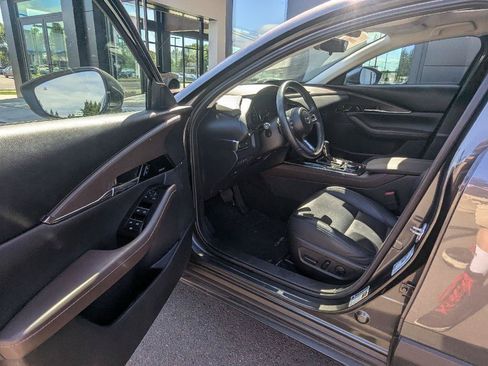 Used 2022 MAZDA CX-30 AWD 2.5 S w/ Premium Package image 16