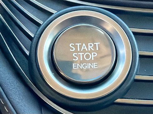 Used 2020 Lexus LS 500 image 36