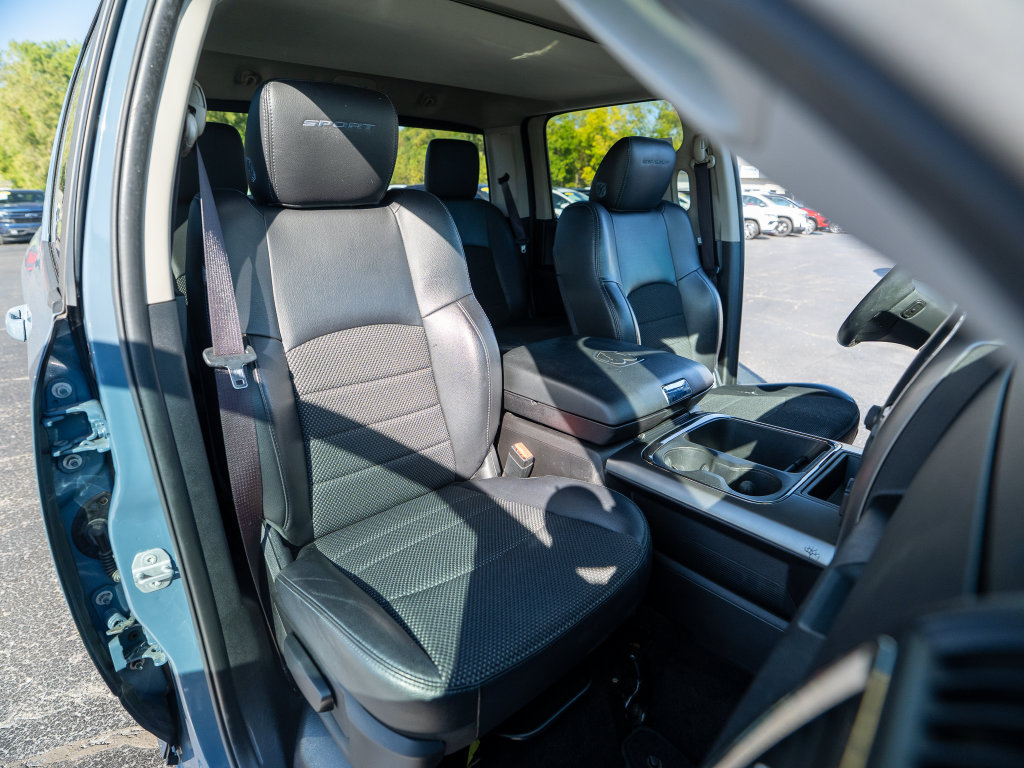 Used 2015 RAM 1500 Sport w/ Ceramic Blue Sport Package AWD/4WD image 18